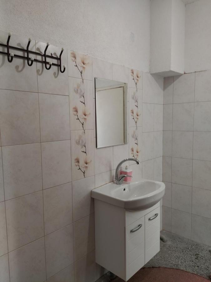 Guest House Proynovi Kalofer Kültér fotó