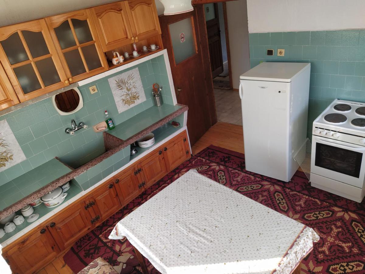 Guest House Proynovi Kalofer Kültér fotó