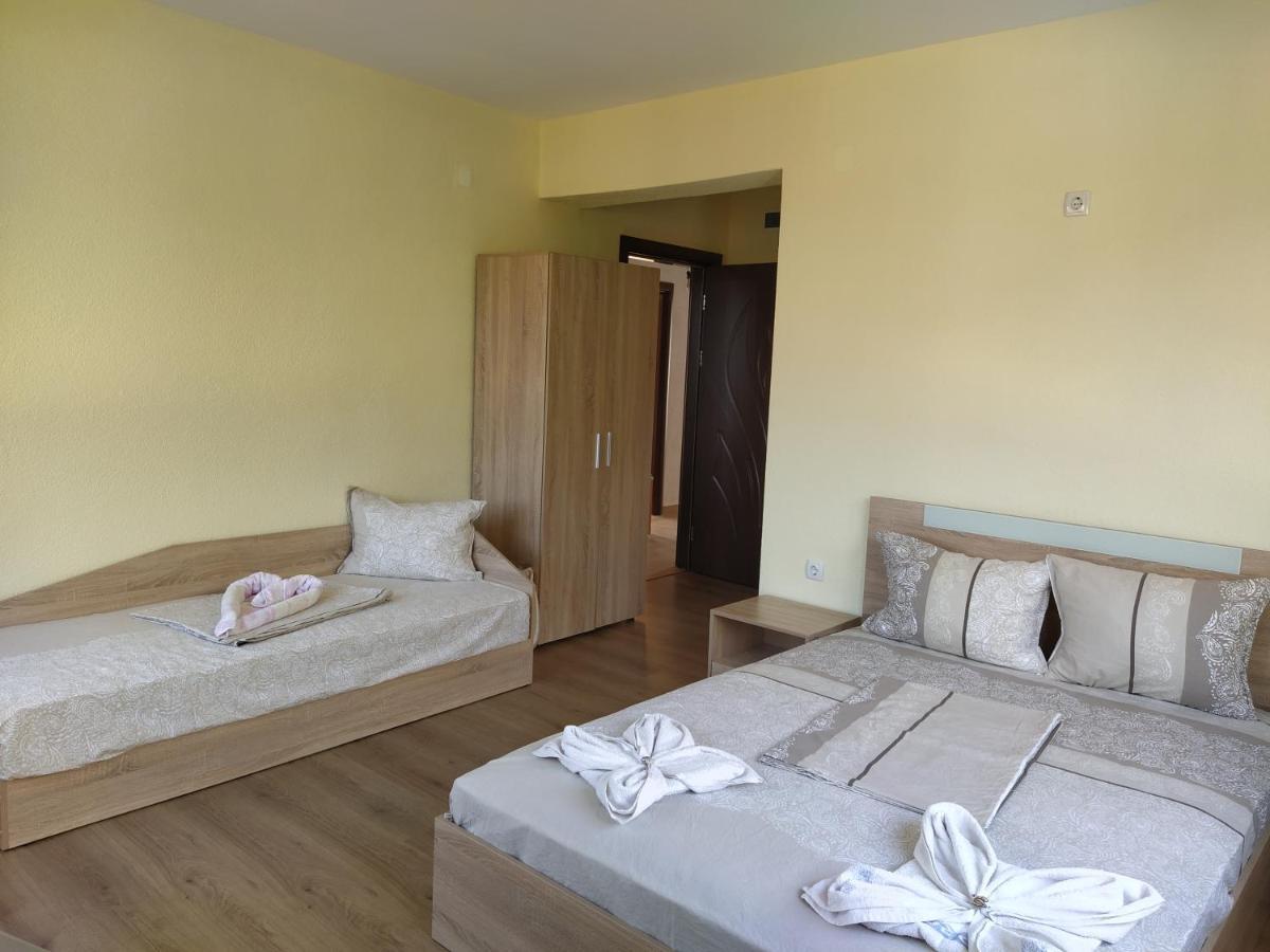 Guest House Proynovi Kalofer Kültér fotó