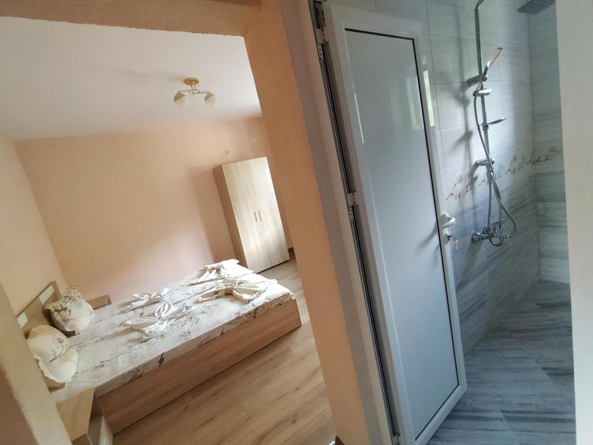 Guest House Proynovi Kalofer Kültér fotó