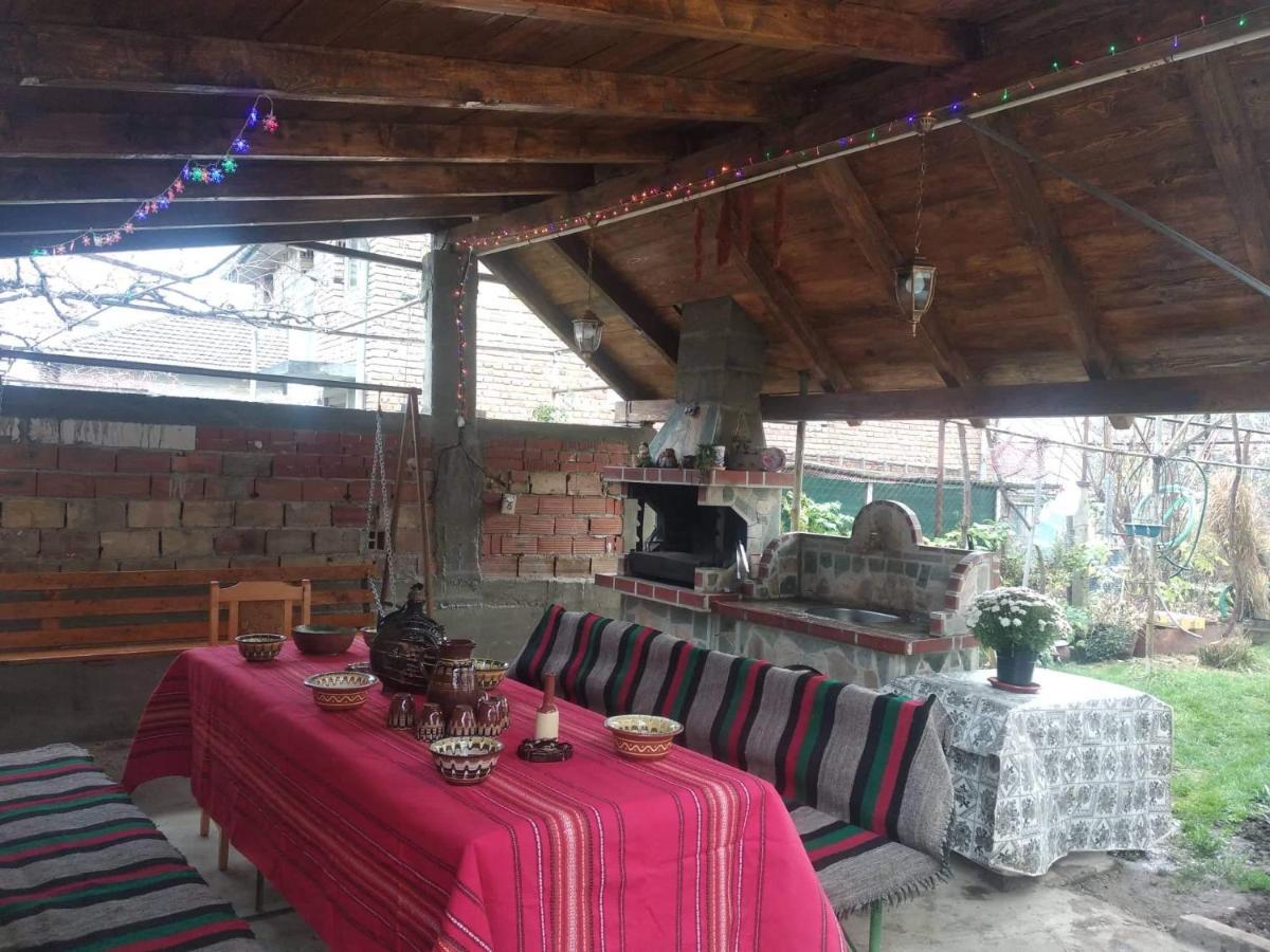 Guest House Proynovi Kalofer Kültér fotó